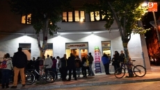 Tom&aacute;s Hijo muestra su exposici&oacute;n de grabados e ilustraciones en la &lsquo;Salchicher&iacute;a Oe