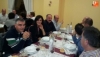 Foto 2 - Buenos deseos en la cena de Navidad