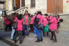 Foto 5 - Las matronas se 'visten de rosa' para dar visibilidad a una profesi&oacute;n con autonom&iacute;a y...