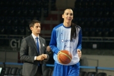 Foto 5 - Robinson y Murphy, con 61 puntos entre las dos, destrozan al Energa Torun