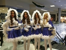 Foto 6 - El Centro Comercial El Tormes se viste de fiesta con la iluminación navideña