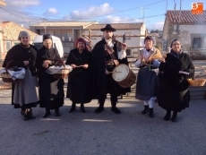 Foto 3 - En torno a 450 personas se dan cita en la VIII Matanza Tradicional