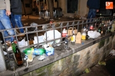 Foto 5 - La otra cara de la fiesta: suciedad en las calles y contenedores a rebosar de basura