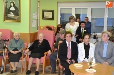 Foto 4 - Amanecer anima la tarde a los residentes de San José