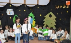 Foto 5 - Los niños de San Francisco adoran al Niño Jesús por Comunidades Autónomas