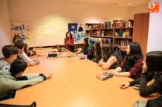 Foto 4 - Maite Carranza participa en el club de lectores juvenil Contenedor de Océanos en el DA2