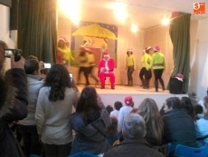 Foto 3 - Espectáculo para todos sobre las tablas del Centro Cultural