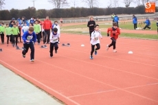 Foto 4 - Las Pistas del Helmántico acogen una intensa jornada atlética con cerca de 400 participantes