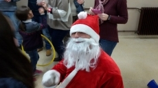 Foto 4 - Papá Noel se hace ‘fijo’ en el Colegio Miróbriga