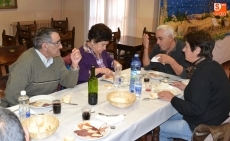 Foto 4 - Reunión especial en el Centro de Mayores con motivo de la Navidad