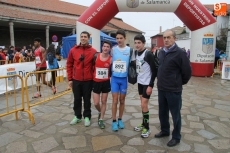 Foto 5 - Carlos Gallego y Laura Fontanillo se llevan el turrón en Linares de Riofrío 