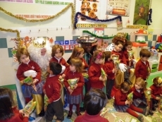 Foto 4 - El Colegio San Juan Bosco se viste de fiesta por Navidad