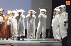 Foto 6 - Las actuaciones navideñas del Colegio Santa Teresa se extienden durante dos días 