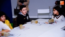 Foto 4 - Los niños aprender a tallar piedra con El Jardín de las Delicias