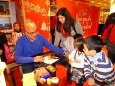 Foto 3 - 'La Bruja Piruja' conquista los corazones de los pequeños en El Corte Inglés