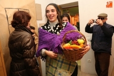 Foto 6 - Un participativo belén viviente anima la Navidad