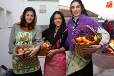 Foto 5 - Un participativo belén viviente anima la Navidad