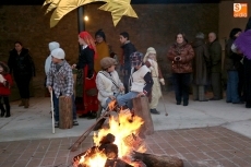 Foto 3 - Un participativo belén viviente anima la Navidad