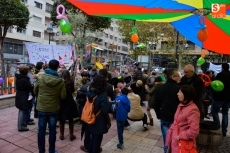 Salamanca estrena su '&Aacute;rbol de los Chupetes' para ayudar a crecer a los m&aacute;s peque&ntilde;os