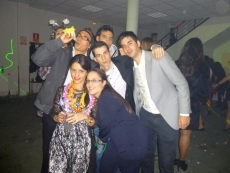 Foto 3 - Los villorejos reciben con alegría el 2015