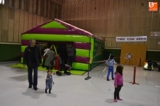 Foto 3 - Navilandia acoge exhibiciones de gimnasia rítmica y patinaje