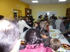 Foto 6 - Reñido concurso de galletas decorativas para ir finalizando los actos navideños