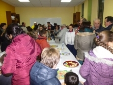 Foto 5 - Reñido concurso de galletas decorativas para ir finalizando los actos navideños
