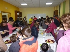 Foto 3 - Reñido concurso de galletas decorativas para ir finalizando los actos navideños