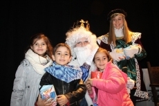 Foto 5 - Los Reyes Magos llenan de ilusión y nervios las calles de Alba de Tormes 