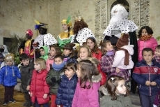 Foto 3 - Los Magos adoran al Niño en Boada antes de repartir los regalos
