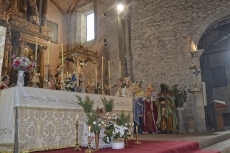 Foto 3 - Los Reyes Magos participan en la Eucaristía y adoración al Niño Jesús en La Alberca