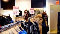 Foto 3 - El Corte Inglés abre las puertas en su primer día de rebajas con descuentos de hasta el 50% 