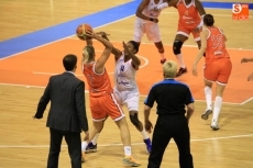 Foto 4 - El Avenida supera el efecto ‘Multiusos’ y mantiene la racha triunfal en la Euroliga (75-58)