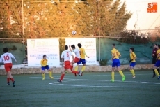 Foto 4 - El Santa Marta solventa un partido complicado frente a La Amistad (2-0)