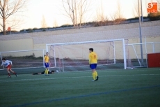 Foto 3 - El Santa Marta solventa un partido complicado frente a La Amistad (2-0)