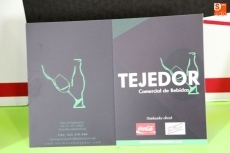 Foto 6 - La asociación taurina '15 de Octubre' entrega una cesta de Navidad valorada en más 800 euros 