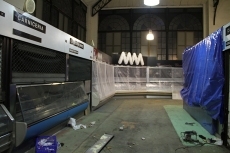 Foto 3 - El Mercado Central cuelga el cartel de cerrado para las obras de reforma