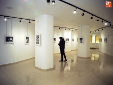 Foto 3 - El Espacio Joven acoge la primera exposición de Ana I. Cividanes Lucas en Salamanca 