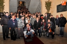 Foto 6 - Los participantes en los Cursos de Especialización en Derecho visitan el Ayuntamiento
