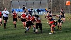 Foto 3 - El ADUS femenino se impone con oficio y trabajo a un correoso Grupo Julián (22-17)