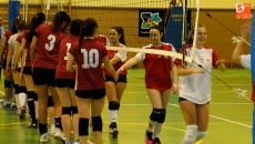 Foto 4 - El Universidad de Salamanca suma y sigue tras vencer a Cristo Rey (3-0)