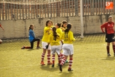 Foto 4 - El Salamanca "B" firma las tablas con el San Pío X (1-1)