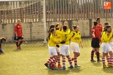 Foto 3 - El Salamanca "B" firma las tablas con el San Pío X (1-1)