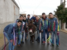 Foto 6 - Los ‘aspirantes’ a Quintos mayores toman el relevo del ‘Bombo’