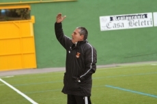 Foto 6 - Risueño rescata un punto para el Ciudad Rodrigo en un intenso derby frente al Béjar