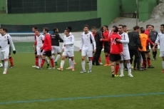 Foto 3 - Risueño rescata un punto para el Ciudad Rodrigo en un intenso derby frente al Béjar