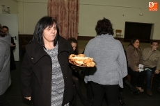 Foto 5 - El frío no resta en Yecla la devoción de vecinos y cofrades a San Sebastián