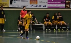 Foto 5 - El intento de reacción final del III Senior en el derby frente al Alhambra no es suficiente