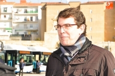 Foto 4 - El Ayuntamiento presenta siete nuevos autobuses urbanos con una inversión de 1,5 millones de euros