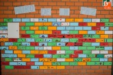 Foto 6 - Mensajes por el Día de la Paz en el Colegio Antonio Machado